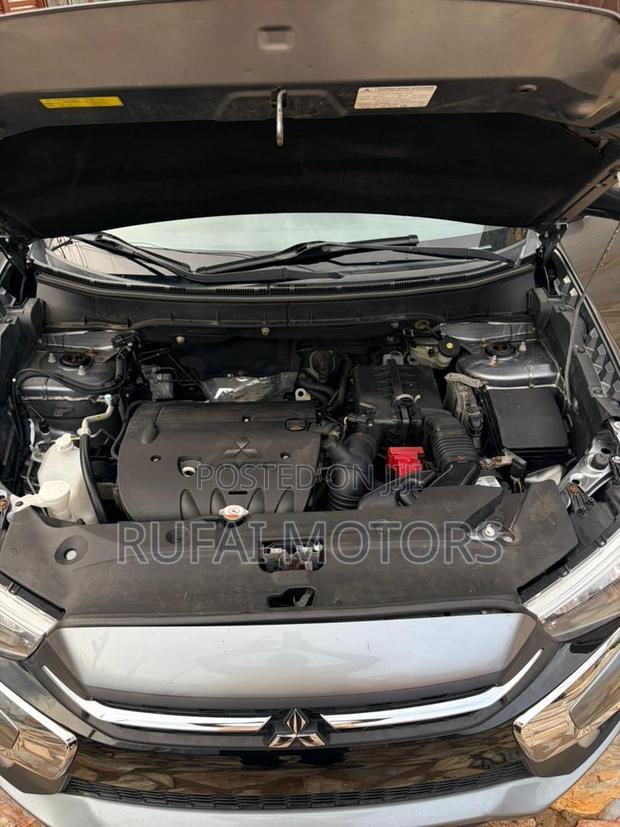 Mitsubishi Outlander Sport LE 2.0 2018 Gray