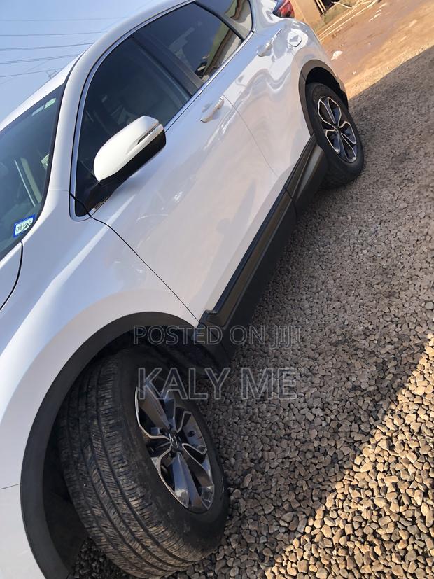 Honda CR-V 2021 White