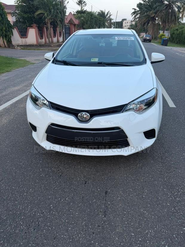 Toyota Corolla 2016 White