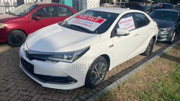 Toyota Corolla 2020 White