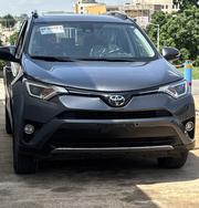 Toyota RAV4 XLE 4dr SUV AWD (2.5L 4cyl 6A) 2018 Gray for sale
