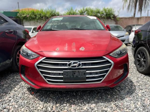 Hyundai Elantra 2018 Red