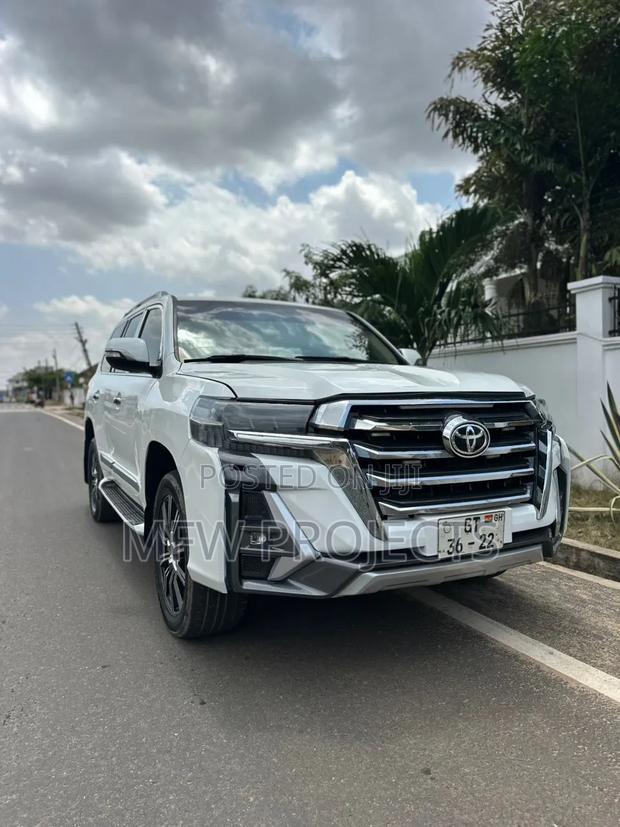 Toyota Land Cruiser 4.0 V6 GX-R 2013 White