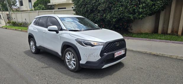 Toyota Corolla Cross LE AWD 2023 White