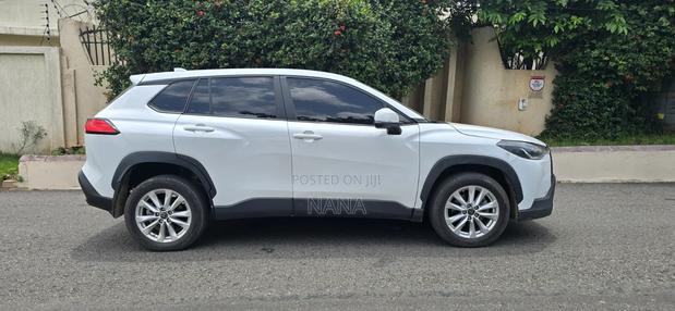 Toyota Corolla Cross LE AWD 2023 White