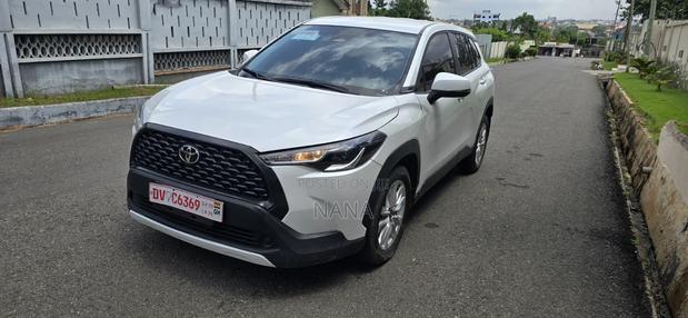 Toyota Corolla Cross LE AWD 2023 White