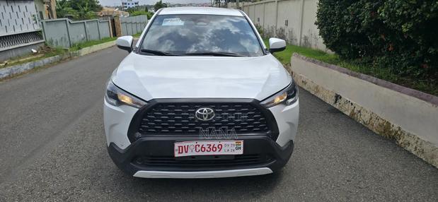 Toyota Corolla Cross LE AWD 2023 White