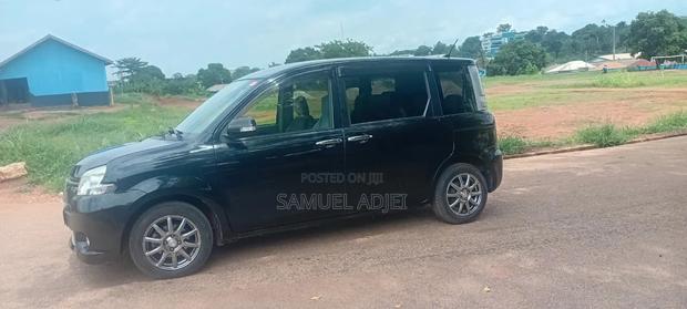 Toyota Sienta 1.5 AWD 2014 Black