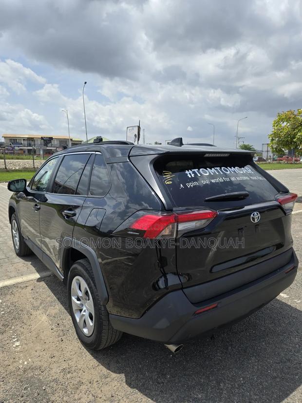 Toyota RAV4 LE AWD 2020 Black