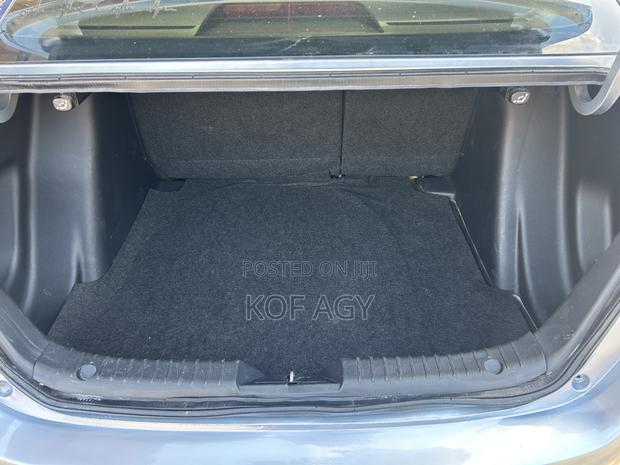 Toyota Yaris 1.5 Sedan L 2020 Silver