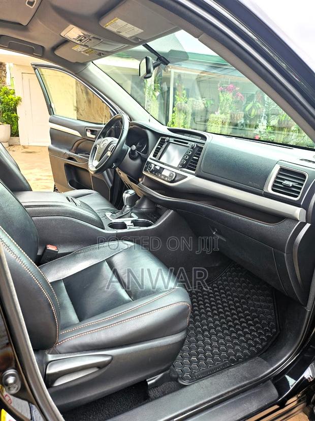 Toyota Highlander 2014 Black