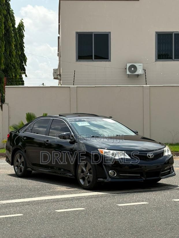 Toyota Camry SE 4dr Sedan (2.5L 4cyl 6A) 2012 Black