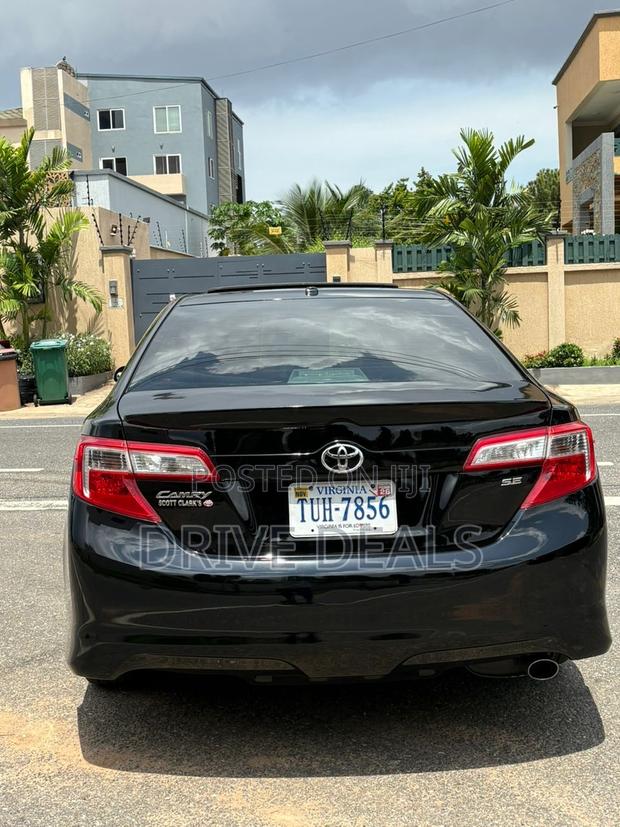 Toyota Camry SE 4dr Sedan (2.5L 4cyl 6A) 2012 Black