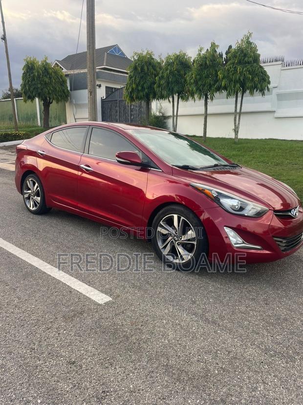 Hyundai Elantra 2016 Red
