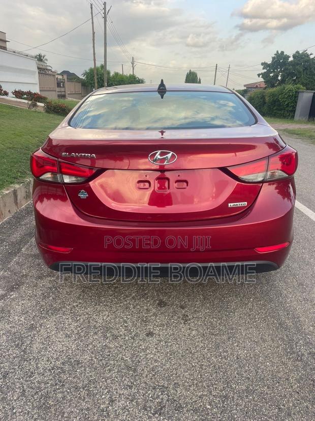 Hyundai Elantra 2016 Red