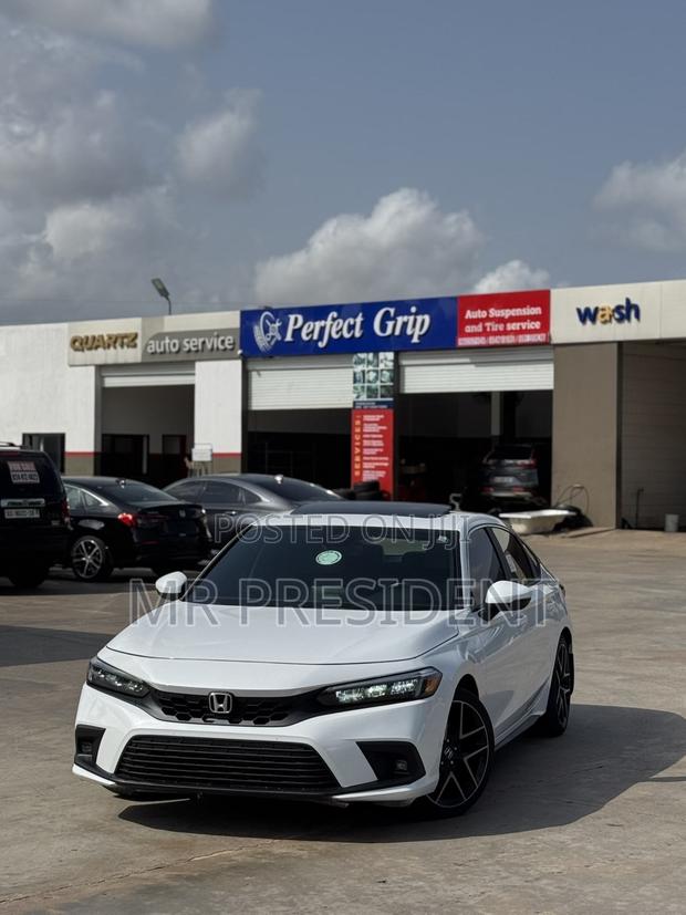 Honda Civic Sport Touring 2022 White