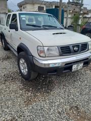 Nissan Hardbody 2005 White for sale