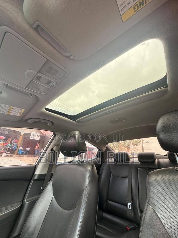 Hyundai Elantra 2014 Silver