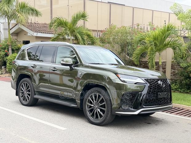 Lexus LX 700h 2025 Green