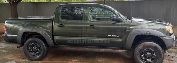 Toyota Tacoma Double Cab V6 Automatic 2012 Green