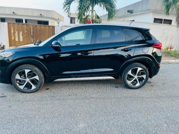 Hyundai Tucson 2017 Black