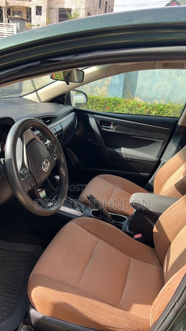 Toyota Corolla LE 4dr Sedan (1.8L 4cyl CVT) 2016 Green