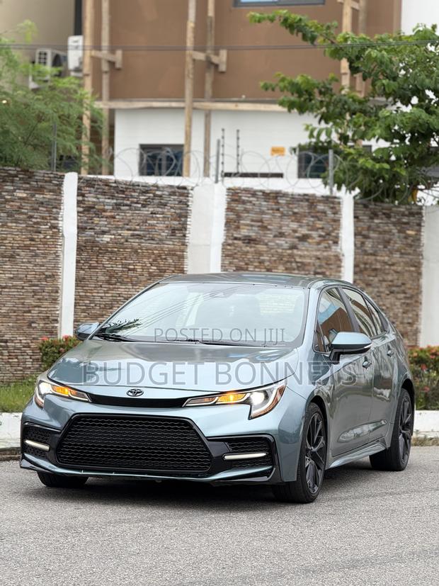 Toyota Corolla LE 2020 Green