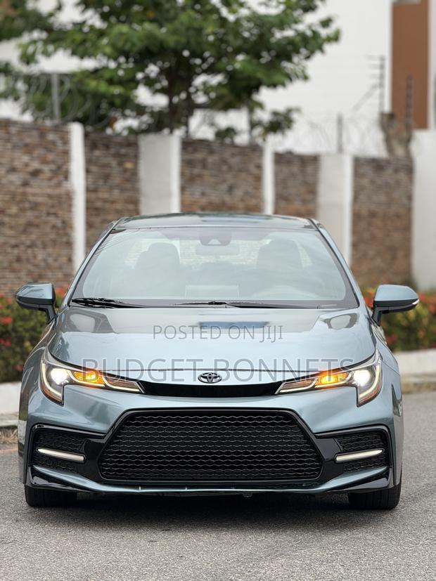 Toyota Corolla LE 2020 Green