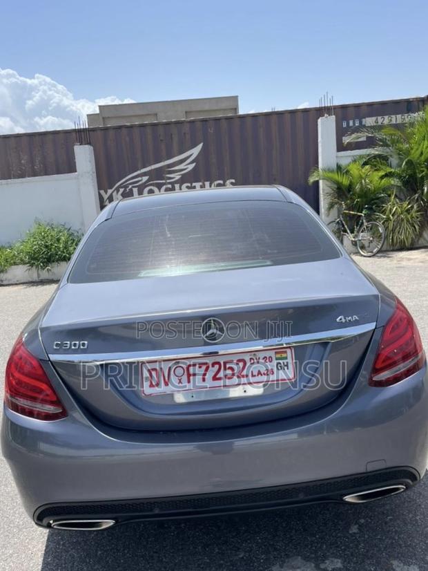 Mercedes-Benz C300 2017 Gray