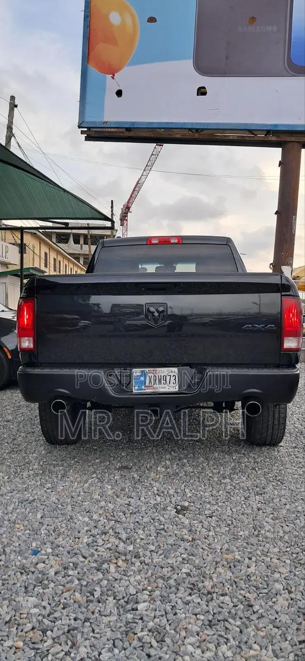 RAM 1500 2017 Black
