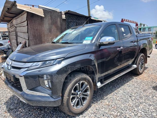 Mitsubishi L200 2022 Black