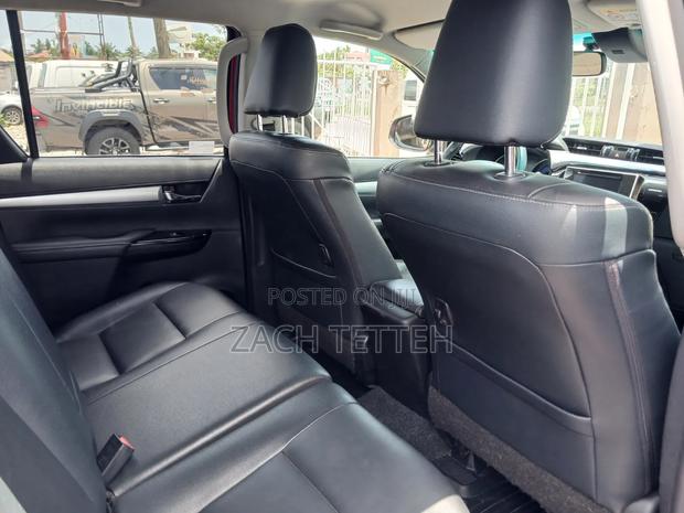 Mitsubishi L200 2022 Black