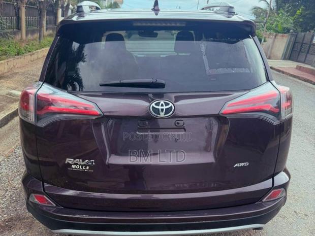 Toyota RAV4 2016 Maroon