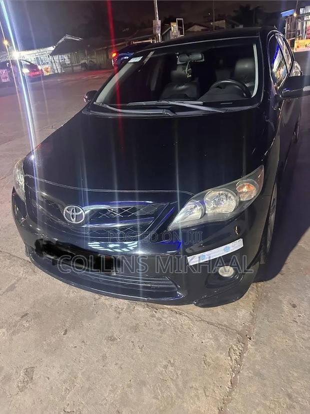 Toyota Corolla S 4dr Sedan (1.8L 4cyl CVT) 2015 Black