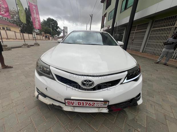 Toyota Camry 2013 White