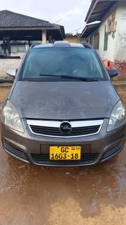 Opel Zafira 2013 Green for sale