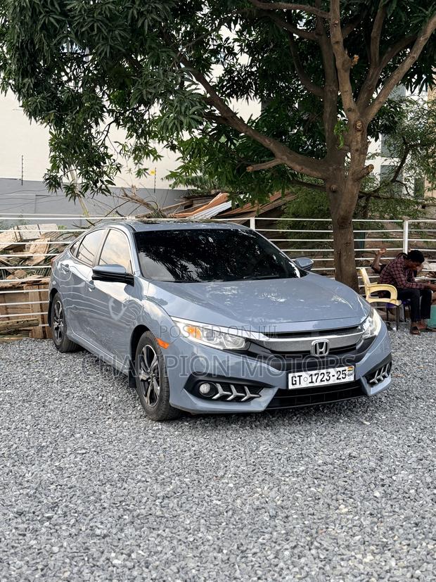 Honda Civic EX 4dr Sedan (2.0L 4cyl) 2017