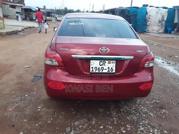 Toyota Yaris 2010 Red