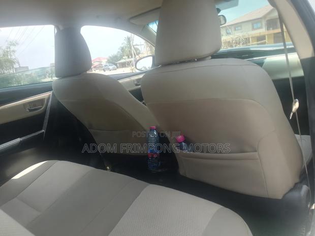 Toyota Corolla 2015 White