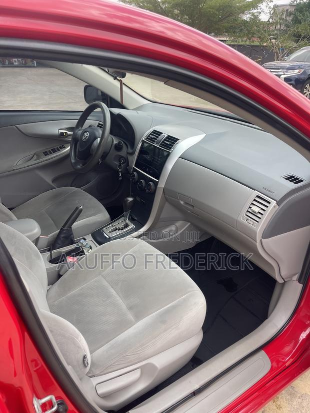 Toyota Corolla LE 4dr Sedan (1.8L 4cyl 4A) 2012 Red