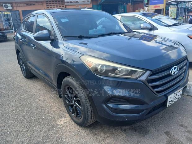 Hyundai Tucson SE AWD 2018 Blue