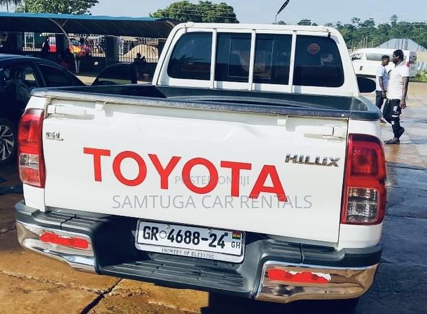 Toyota Hilux 2017 White
