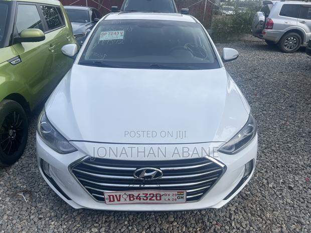 Hyundai Elantra 2017 White
