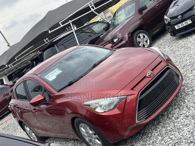 Toyota Yaris iA 1.5 FWD 2017 Red