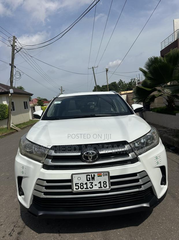 Toyota Highlander XLE 4dr SUV AWD (3.5L 6cyl 6A) 2015 White
