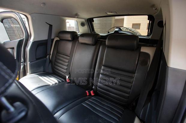 Toyota FJ Cruiser 4x4 Automatic 2009 Gray