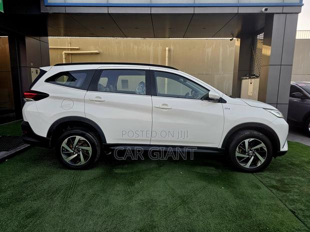Toyota Rush 2022 White