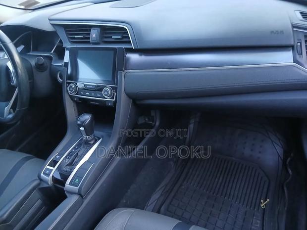 Honda Civic Touring 4dr Sedan (1.5L 4cyl) 2017 Black