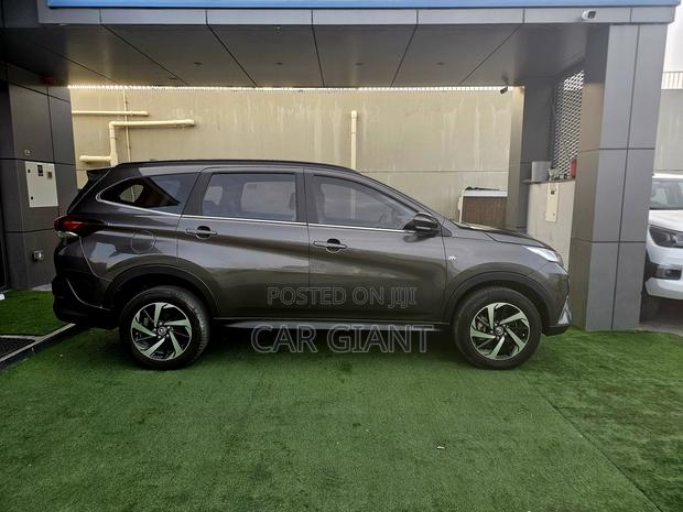 Toyota Rush 2022 Gray