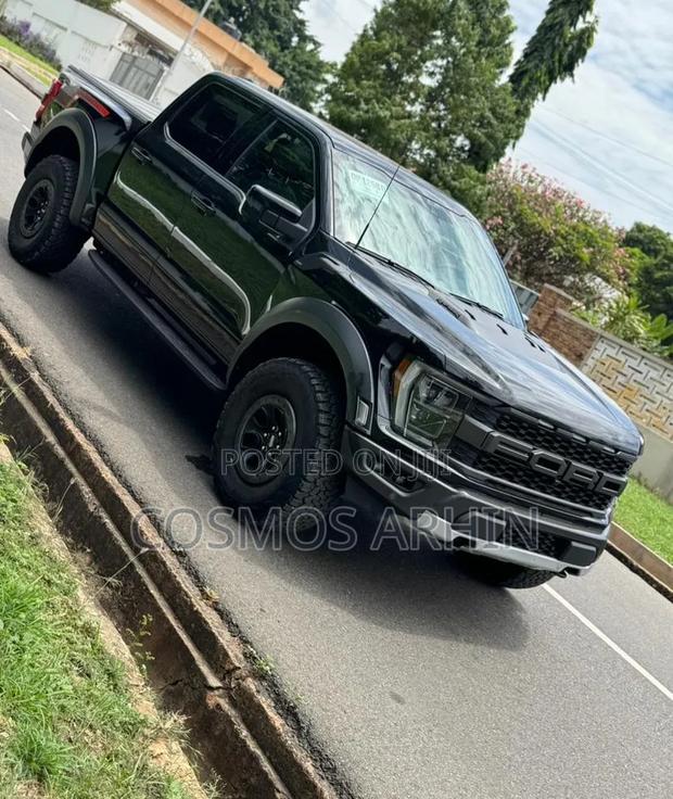 Ford F-150 2022 Black
